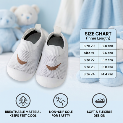 Summer baby shoes with non-slip soles and breathable material